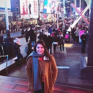 Meet your Posher, Maira